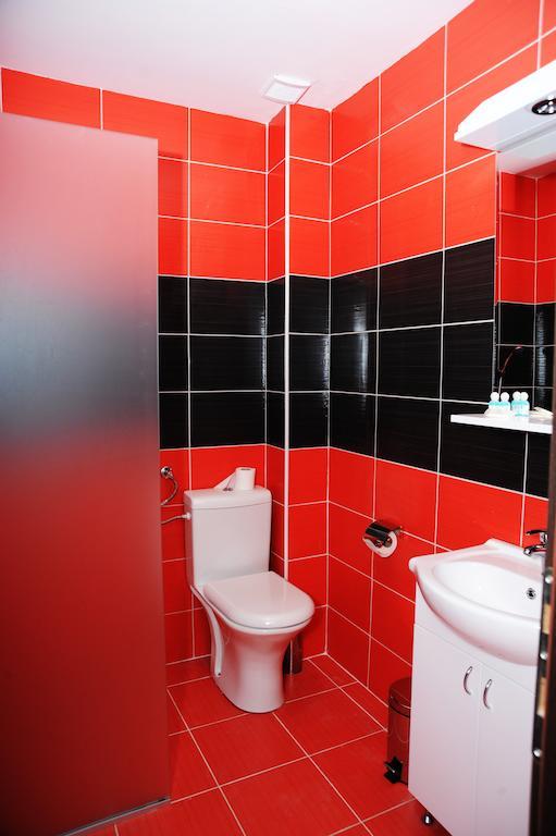 Garni Hotel Crystal Ice Ni Habitación foto