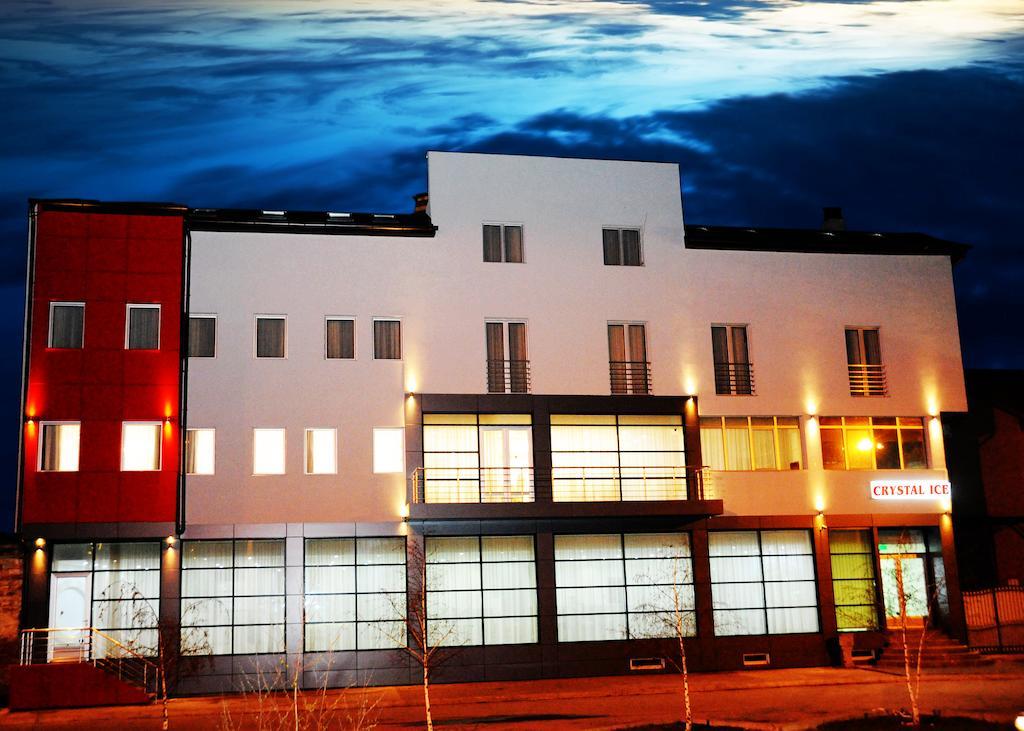 Garni Hotel Crystal Ice Ni Exterior foto