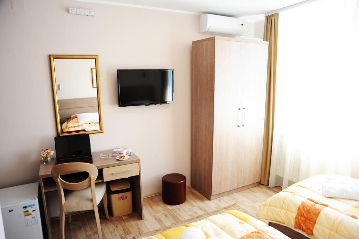 Garni Hotel Crystal Ice Ni Habitación foto